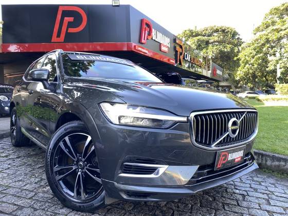 VOLVO XC60 2.0 T8 HYBRID MOMENTUM AWD GEARTRONIC